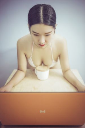 欧美三级在线中文字幕_高清无删减在线观看