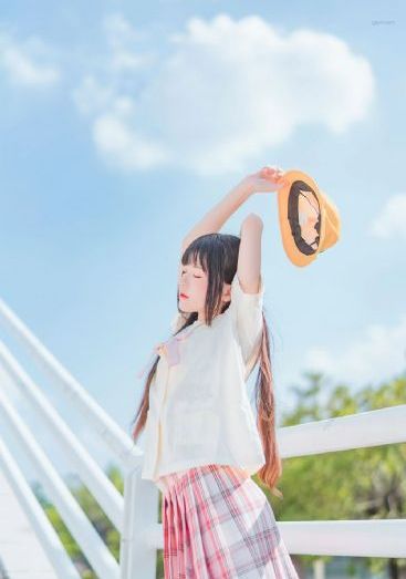 美女被强行扒开双腿被桶屁股_BD英语电影完整版