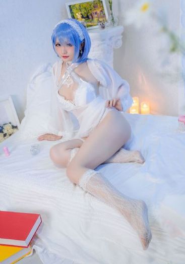国产美女不穿衣服_高清版完整版未删减
